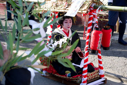 ���D�{�E���b��{�������ď��s�̕����ƌ|�q����